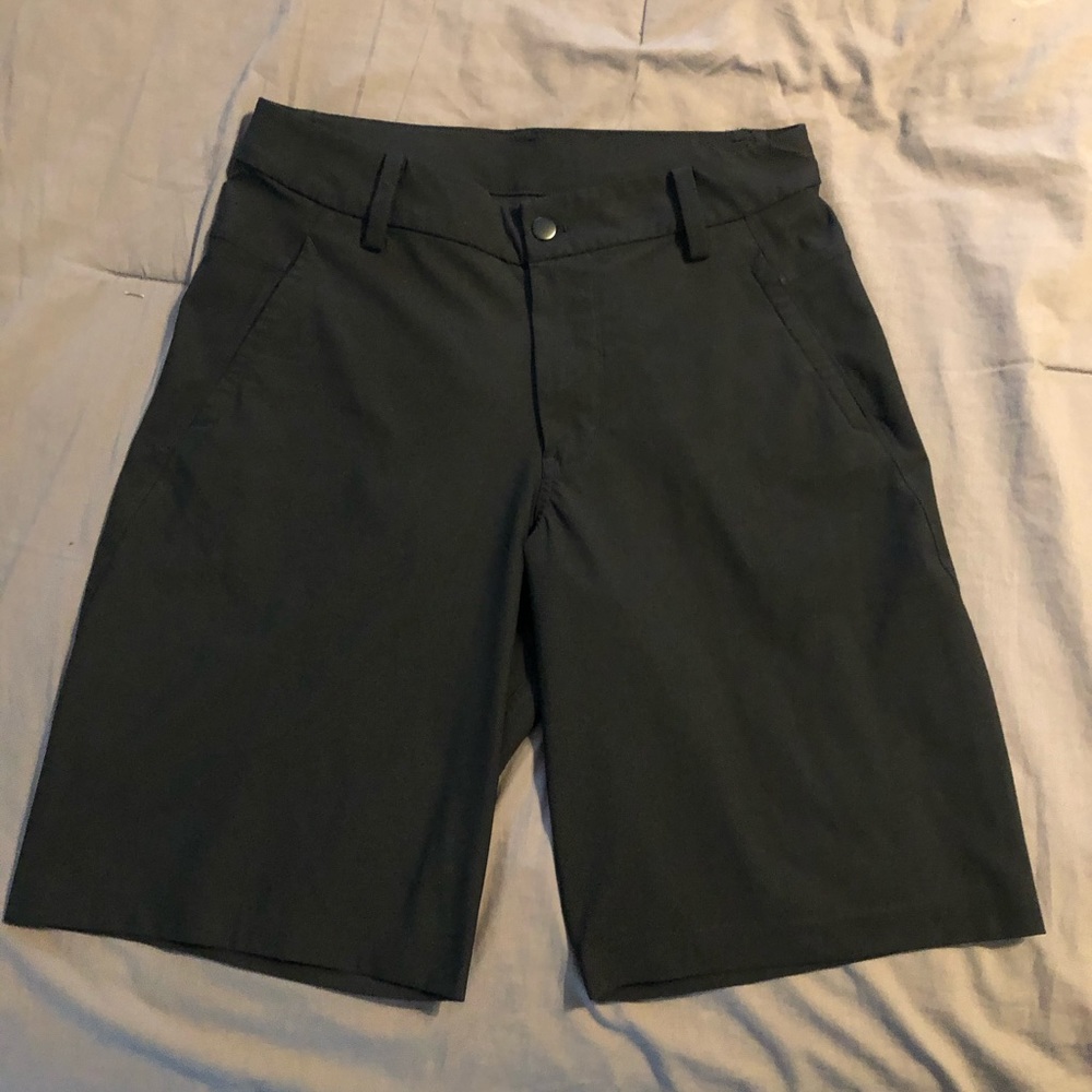 Black Lululemon shorts